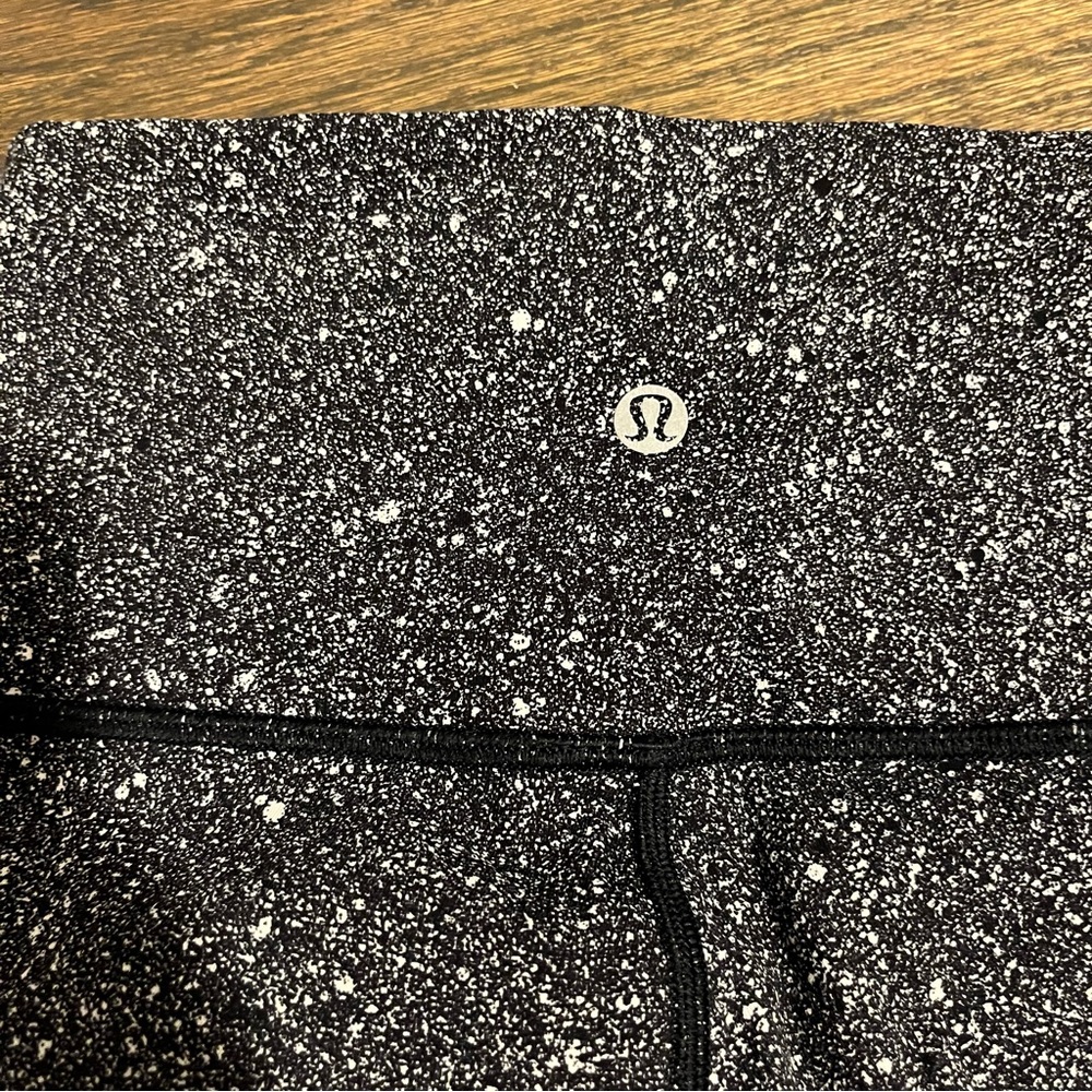 lululemon Wunder Under Black & White Speckled Leggings - Size 4